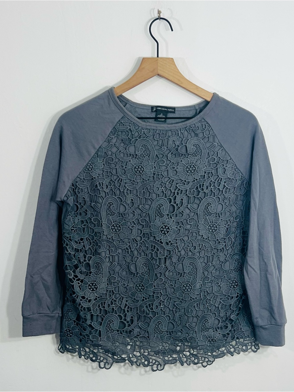 Adrianna Papell Pullover Long Sleeve Crewneck Sweatshirt Lace Front Small Girly